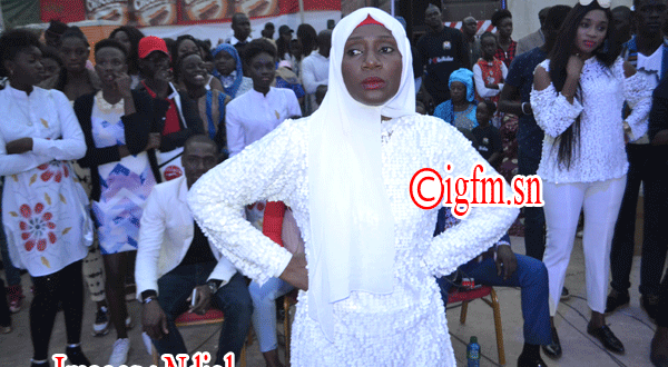 Ngoné Ndour directrice de prince arts : «Je considère les enfants de Sen Petit Gallé comme les miens. Je tiens plus que tout à leur éducation» Ngoné Ndour directrice de prince arts : «Je considère les enfants de Sen Petit Gallé comme les miens. Je tiens plus que tout à leur éducation»