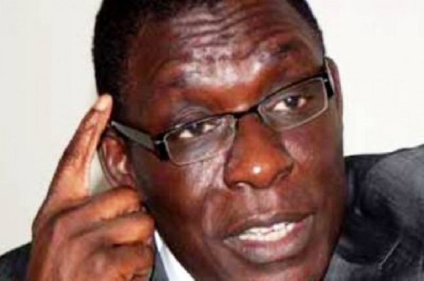 Farba Senghor: "Mamadou Lamine Keïta est un traitre (...) Il devrait rendre le poste de député qu'il occupe indument (...)" Farba Senghor: "Mamadou Lamine Keïta est un traitre (...) Il devrait rendre le poste de député qu'il occupe indument (...)"