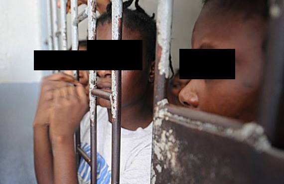 Condamnées à 2 ans de prison ferme- L'ébourifant sytème du trio de voleuses Condamnées à 2 ans de prison ferme- L'ébourifant sytème du trio de voleuses
