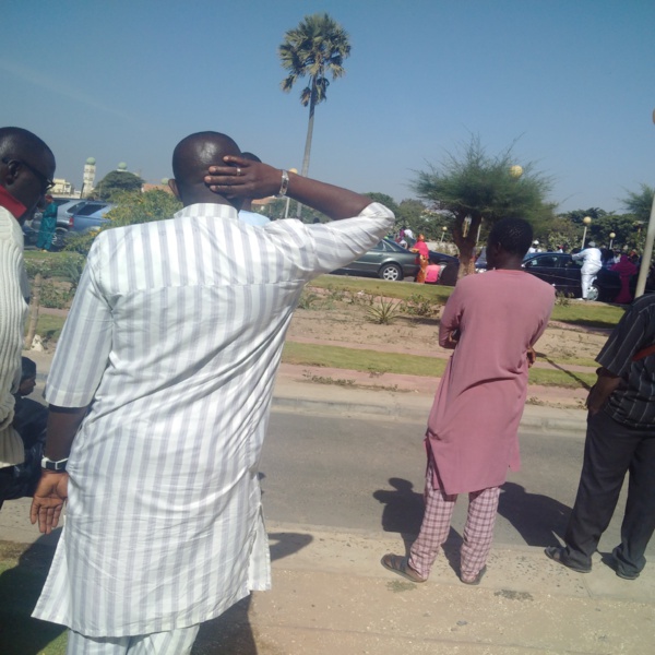 Mobilisation exceptionnelle des partisans de Bamba Fall...La police quadrille les alentours du tribunal Mobilisation exceptionnelle des partisans de Bamba Fall...La police quadrille les alentours du tribunal