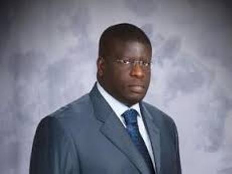 Aussitôt revenu de voyage, Babacar Mbengue Maire de Hann Bel air, au commissariat central de Dakar Aussitôt revenu de voyage, Babacar Mbengue Maire de Hann Bel air, au commissariat central de Dakar