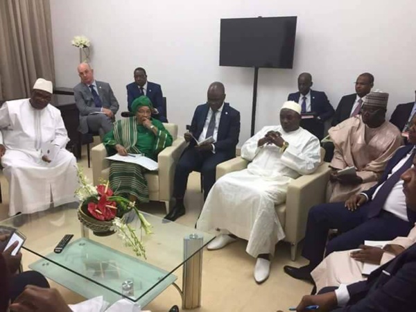 Les images du Pr Adama Barrow présent au sommet Afrique-France à Bamako Les images du Pr Adama Barrow présent au sommet Afrique-France à Bamako