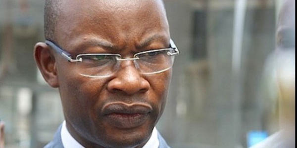 Des contrats-vautours et une collusion mafieuse à Dakar Dem Dikk