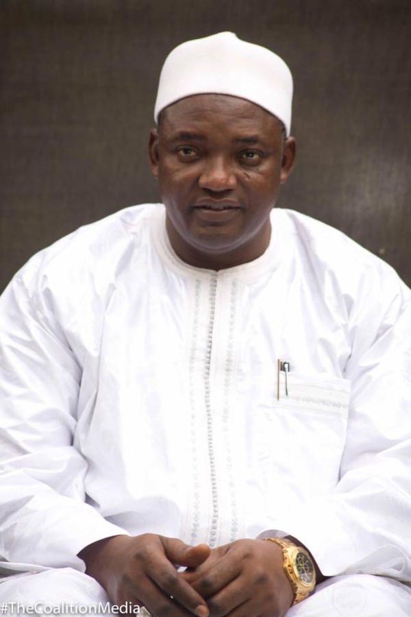 Adama Barrow face à une situation complexe Adama Barrow face à une situation complexe