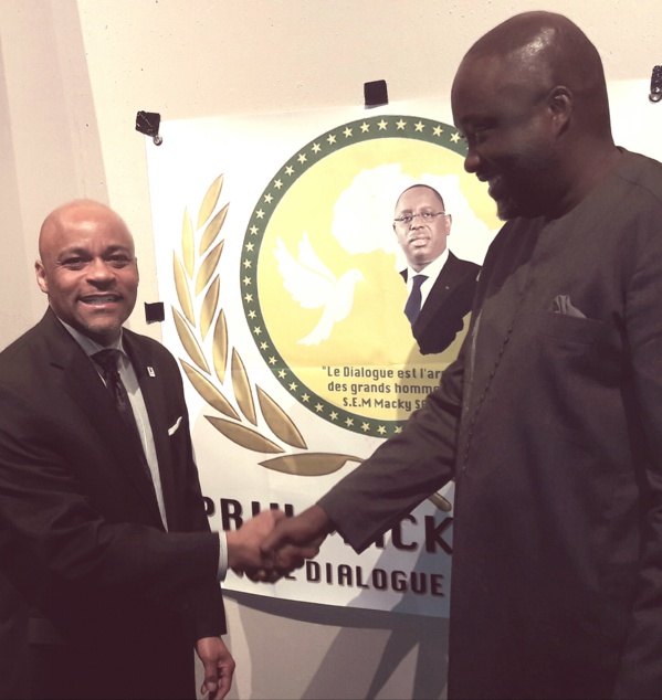 Maodo Malick Mbaye présente à Denver le «Prix Macky Sall» - Le maire de la ville soutient l’initiative Maodo Malick Mbaye présente à Denver le «Prix Macky Sall» - Le maire de la ville soutient l’initiative