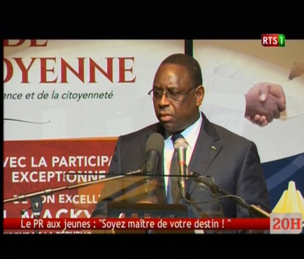 Macky Sall: « Mon épouse et moi disons à nos enfants que votre père n’était pas riche… » Macky Sall: « Mon épouse et moi disons à nos enfants que votre père n’était pas riche… »