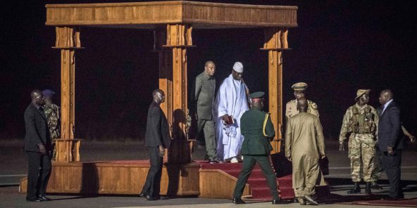 Yahya Jammeh, qui s'apprête à quitter la Gambie pour la Guinée équatoriale, où il part vivre en exil. © Sylvain Cherkaoui, pour J.A.