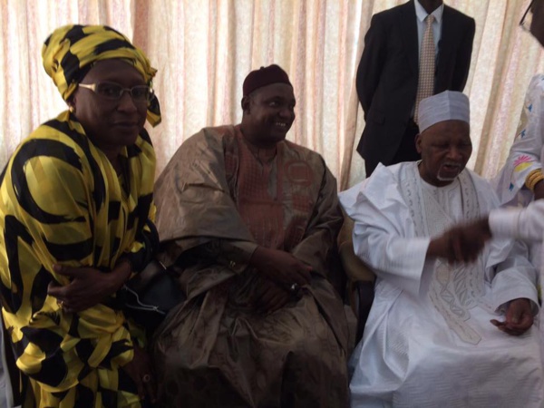 Gambie : Le nouvel homme fort de Banjul, Adama Barrow a reçu l’ancien président Dawda Jawara Gambie : Le nouvel homme fort de Banjul, Adama Barrow a reçu l’ancien président Dawda Jawara