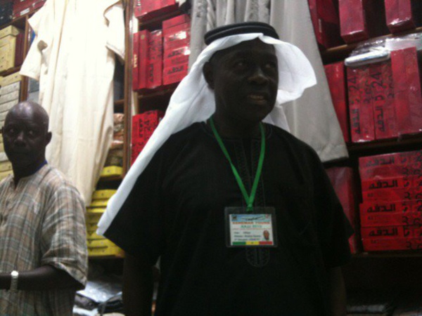 feu Boutèye Kounta NDIAYE lors d'un "Hajj" à la Mecque feu Boutèye Kounta NDIAYE lors d'un "Hajj" à la Mecque