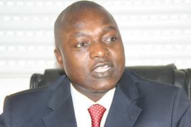Suite à sa visite au marché central aux poissons, le ministre Oumar Guèye promet des mesures urgentes Suite à sa visite au marché central aux poissons, le ministre Oumar Guèye promet des mesures urgentes