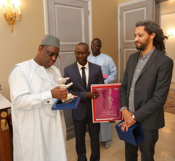 Ce que l'on sait de l'audience entre le Pr et Alain GOMIS réalisateur Ce que l'on sait de l'audience entre le Pr et Alain GOMIS réalisateur