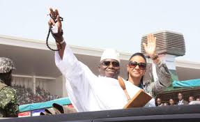ENTRE 2012 ET 2013 : Comment Yahya Jammeh a volé 8 millions de dollars en passant par sa Fondation ENTRE 2012 ET 2013 : Comment Yahya Jammeh a volé 8 millions de dollars en passant par sa Fondation