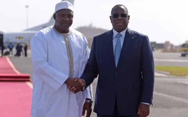 Macky Sall est-il l'éminence grise d'Adama Barrow ? Macky Sall est-il l'éminence grise d'Adama Barrow ?