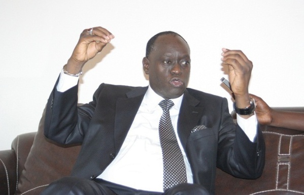 En France depuis quelques jours, Me Elhaj Diouf rentre dans les prochaines heures  pour défendre Khalifa Sall