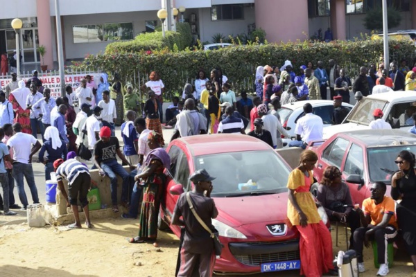 Les images du rappel des troupes des partisans de Khalifa Sall Les images du rappel des troupes des partisans de Khalifa Sall