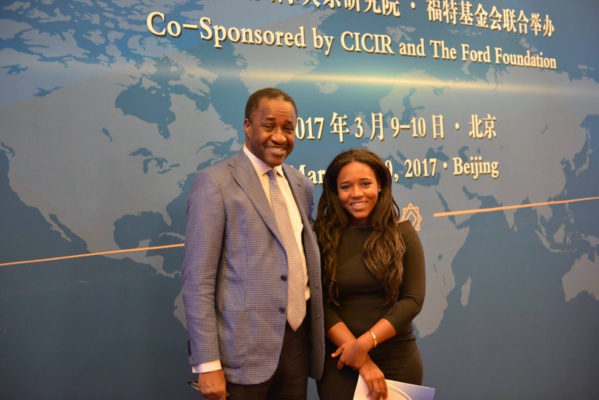 Arrêt sur image! Le journaliste Adama Gaye retrouve sa fille à Pékin Arrêt sur image! Le journaliste Adama Gaye retrouve sa fille à Pékin