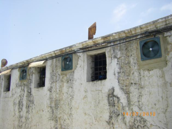 Leral vous fait visiter l'interieur de la prison de reubeuss (Photos)