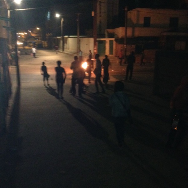 Photos Vidéos: attaque de la maison familiale de Khalifa Sall à Grand-Yoff Photos Vidéos: attaque de la maison familiale de Khalifa Sall à Grand-Yoff