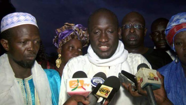 Serigne Assane Mbacké: "Macky Sall est le plus grand voleur du Sénégal" Serigne Assane Mbacké: "Macky Sall est le plus grand voleur du Sénégal"