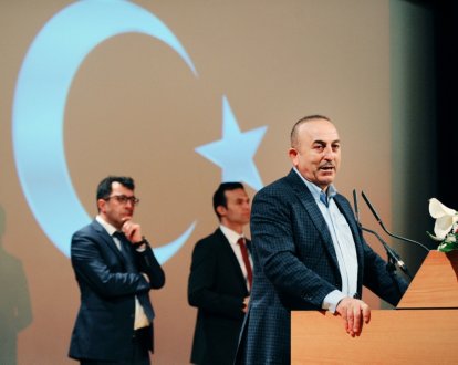 À Metz, le ministre turc des Affaires étrangères qualifie La Haye de "capitale du fascisme" À Metz, le ministre turc des Affaires étrangères qualifie La Haye de "capitale du fascisme"