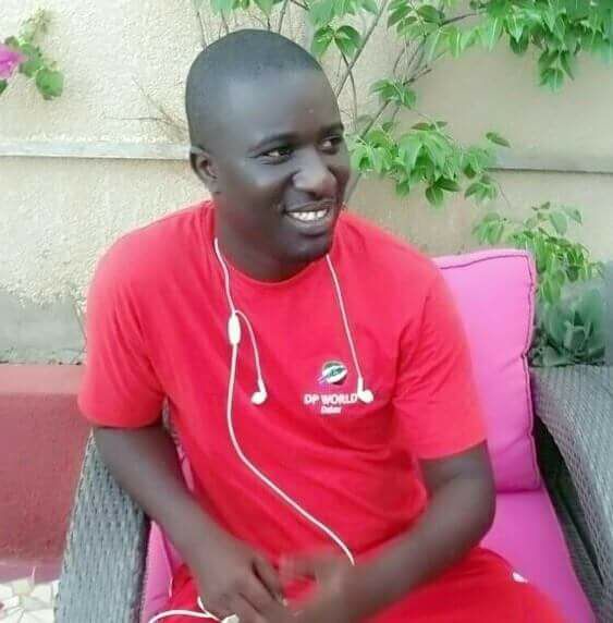 Guédiawaye- Mis aux arrêts hier avec de "faux" certificats de résidence , Mor Diaw, du Grand Parti ibéré (EXCLUSIVITÉ DAKARPOSTE) Guédiawaye- Mis aux arrêts hier avec de "faux" certificats de résidence , Mor Diaw, du Grand Parti ibéré (EXCLUSIVITÉ DAKARPOSTE)