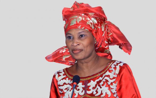 Aissata Tall Sall dénonce les "mensonges" du procureur Aissata Tall Sall dénonce les "mensonges" du procureur