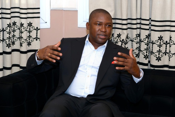 Dr Cheikh Omar Diallo, Spécialiste en Sciences Politiques, Consultant en Communication: " Karim, Wade, Macky et moi !" Dr Cheikh Omar Diallo, Spécialiste en Sciences Politiques, Consultant en Communication: " Karim, Wade, Macky et moi !"