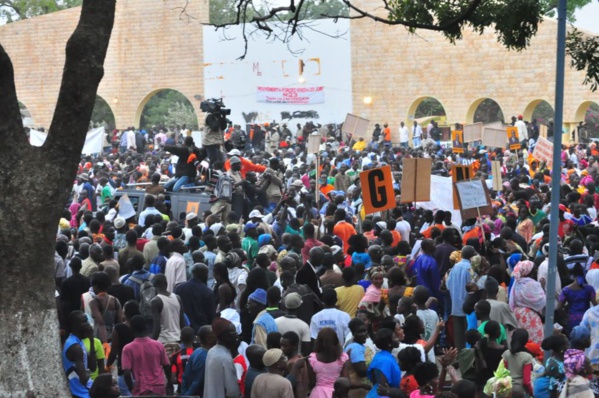Manifestations à Thiès : Cinq personnes arrêtées Manifestations à Thiès : Cinq personnes arrêtées