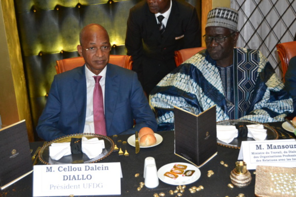 Photos-Cauris d'Or 2017: Arrivée du président du MDES, Mbagnick Diop avec la délégation gouvernementale