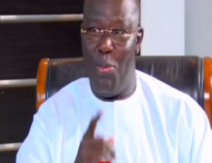 Babacar Gaye sur la décision de rémunérer les chefs de village: "Macky Sall cherche à les corrompre"