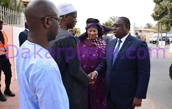 Les images exclusives du Pr Macky présentant ses condoléances chez Me Aissata Tall Sall