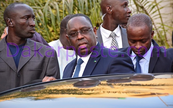 Les images exclusives du Pr Macky présentant ses condoléances chez Me Aissata Tall Sall