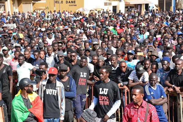 Fadel Barro: "Si l'ancien Président Wade que nous combattions s'est joint à nous, Macky doit revoir sa méthode" Fadel Barro: "Si l'ancien Président Wade que nous combattions s'est joint à nous, Macky doit revoir sa méthode"
