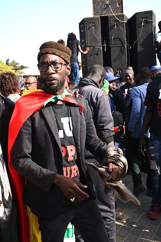 Fadel Barro: "Si l'ancien Président Wade que nous combattions s'est joint à nous, Macky doit revoir sa méthode" Fadel Barro: "Si l'ancien Président Wade que nous combattions s'est joint à nous, Macky doit revoir sa méthode"