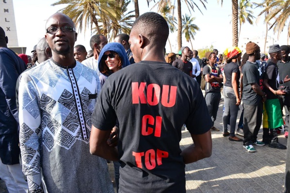 Fadel Barro: "Si l'ancien Président Wade que nous combattions s'est joint à nous, Macky doit revoir sa méthode" Fadel Barro: "Si l'ancien Président Wade que nous combattions s'est joint à nous, Macky doit revoir sa méthode"