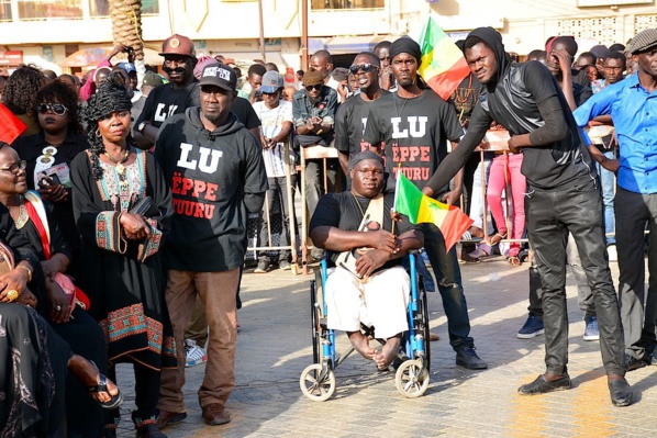 Fadel Barro: "Si l'ancien Président Wade que nous combattions s'est joint à nous, Macky doit revoir sa méthode" Fadel Barro: "Si l'ancien Président Wade que nous combattions s'est joint à nous, Macky doit revoir sa méthode"