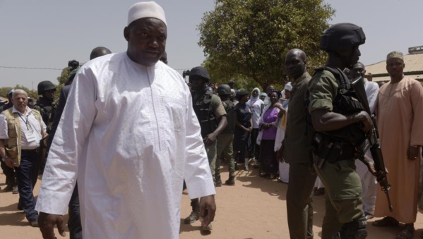 Gambie: le camp du président Barrow fête son triomphe aux législatives
