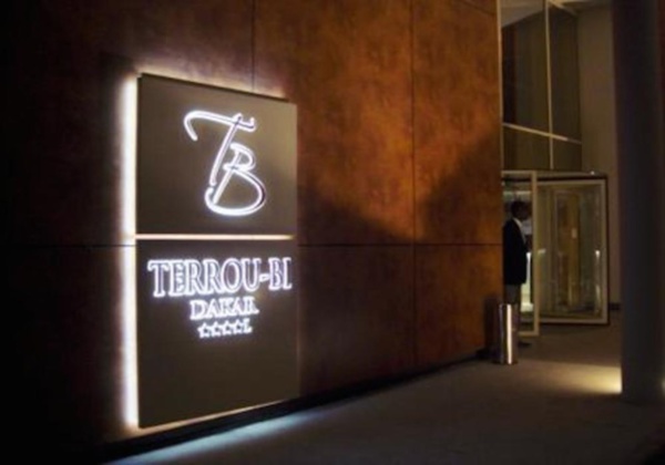 Hôtel Terrou-Bi – Bras de fer entre les travailleurs et le boss Hôtel Terrou-Bi – Bras de fer entre les travailleurs et le boss