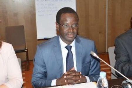 Mamadou Ndiaye prend la tête du Conseil régional de l’épargne publique et des marchés financiers de l’UEMOA Mamadou Ndiaye prend la tête du Conseil régional de l’épargne publique et des marchés financiers de l’UEMOA