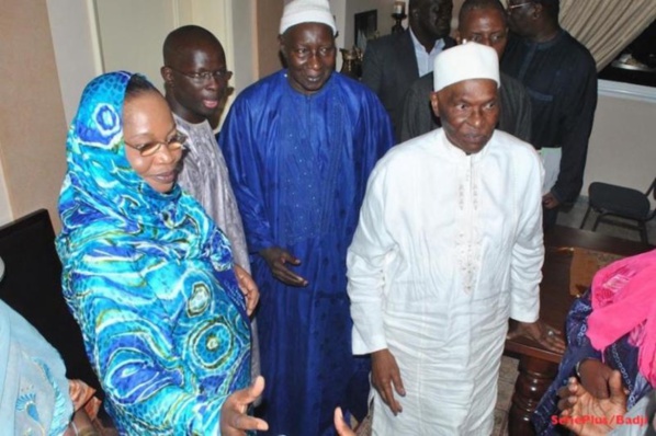 Wade confirme dakarposte sur sa candidature aux législatives...Pape Diop choisi coordonnateur de la liste de l'opposition...Comment le patron du Pds a réglé le "cas Aïda Mbodj" en ...5 mn Wade confirme dakarposte sur sa candidature aux législatives...Pape Diop choisi coordonnateur de la liste de l'opposition...Comment le patron du Pds a réglé le "cas Aïda Mbodj" en ...5 mn