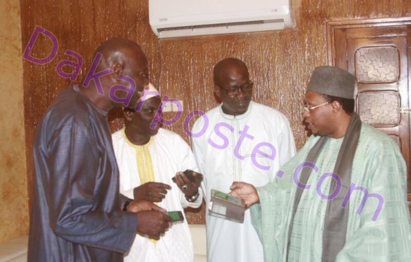 Les images exclusives de la visite des proches de Khalifa Sall chez le marabout Cheikh Oumar Tall