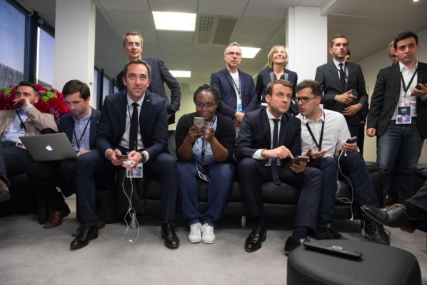 La Sénégalaise, Sibeth Ndiaye, responsable presse de la campagne Présidentielle de Macron, est la fille de feu Fara Ndiaye du PDS et ...