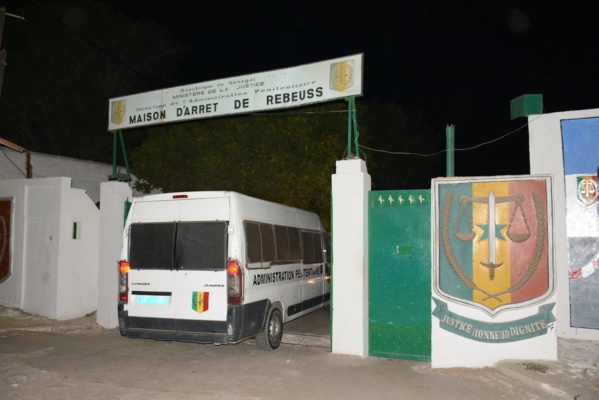 LES ENNUIS JUDICIAIRES DE KHALIFA SALL À LA UNE LES ENNUIS JUDICIAIRES DE KHALIFA SALL À LA UNE