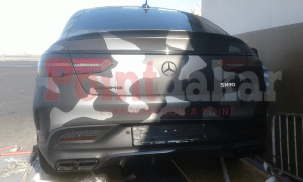 Découvrez le puissant bolide que Sadio vient de faire atterrir à Dakar Découvrez le puissant bolide que Sadio vient de faire atterrir à Dakar