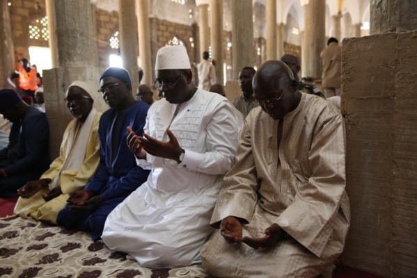 Présentation des condoléances de la Nation aux familles des victimes de l’accident de Bettenty Présentation des condoléances de la Nation aux familles des victimes de l’accident de Bettenty