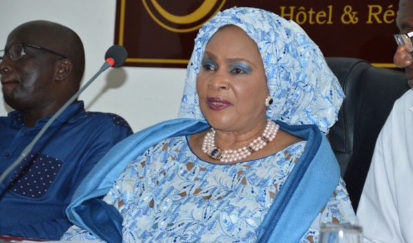 Ce que disait Aïda Ndiongue: « Qu’on donne mon nom à tous les chiots du pays si jamais je transhume » Ce que disait Aïda Ndiongue: « Qu’on donne mon nom à tous les chiots du pays si jamais je transhume »