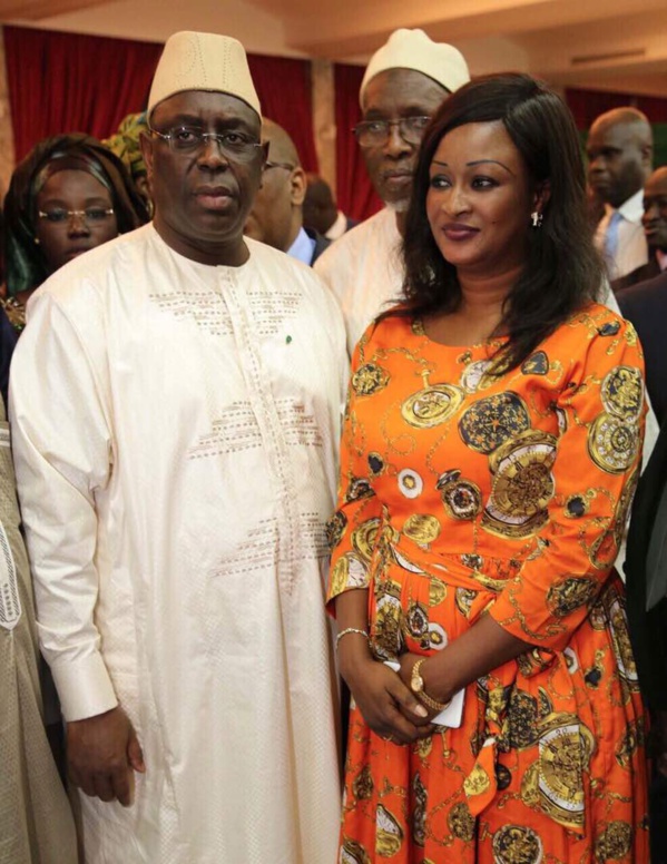 Rougui Bousso posant avec son mentor, le Pr Sall Rougui Bousso posant avec son mentor, le Pr Sall