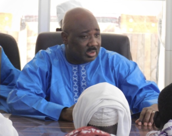 Farba Ngom répond à Aliou Sall: « Il n’y a pas de comploteurs au Palais. Macky Sall n’est pas facile à manipuler » Farba Ngom répond à Aliou Sall: « Il n’y a pas de comploteurs au Palais. Macky Sall n’est pas facile à manipuler »