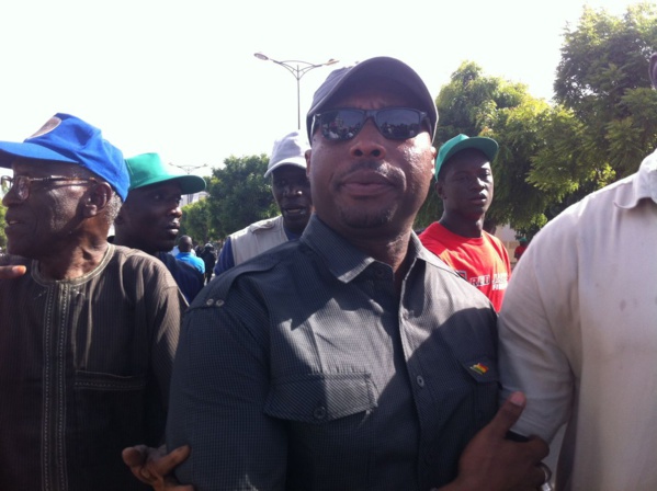 Caravane de sensibilisation à Diourbel: Barthélémy Dias chassé à coups de lacrymogènes par la police Caravane de sensibilisation à Diourbel: Barthélémy Dias chassé à coups de lacrymogènes par la police