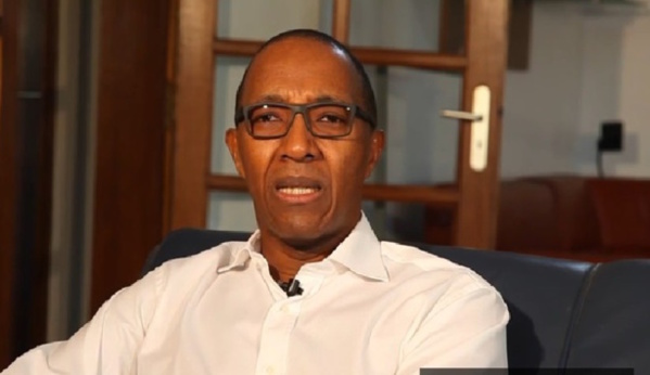 Abdoul Mbaye répond à Aly Ngouille Ndiaye: " Ce sont des contrevérités pour me salir" Abdoul Mbaye répond à Aly Ngouille Ndiaye: " Ce sont des contrevérités pour me salir"